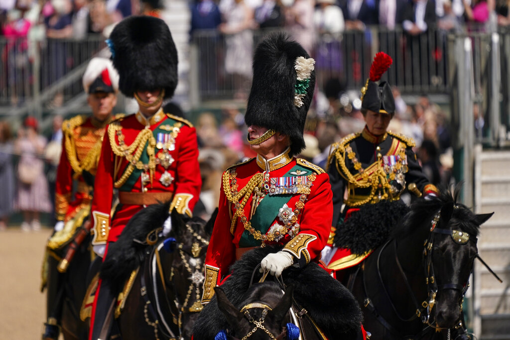 Photos: Queen Elizabeth's Platinum Jubilee kicks off with Trooping the Colo