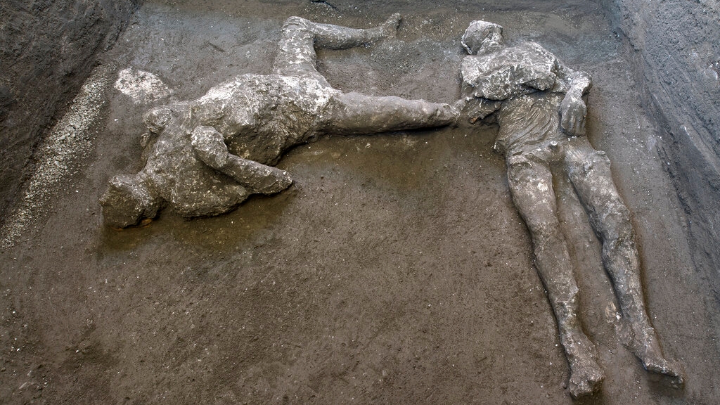 Remains of man, slave unearthed in ashes at Pompeii