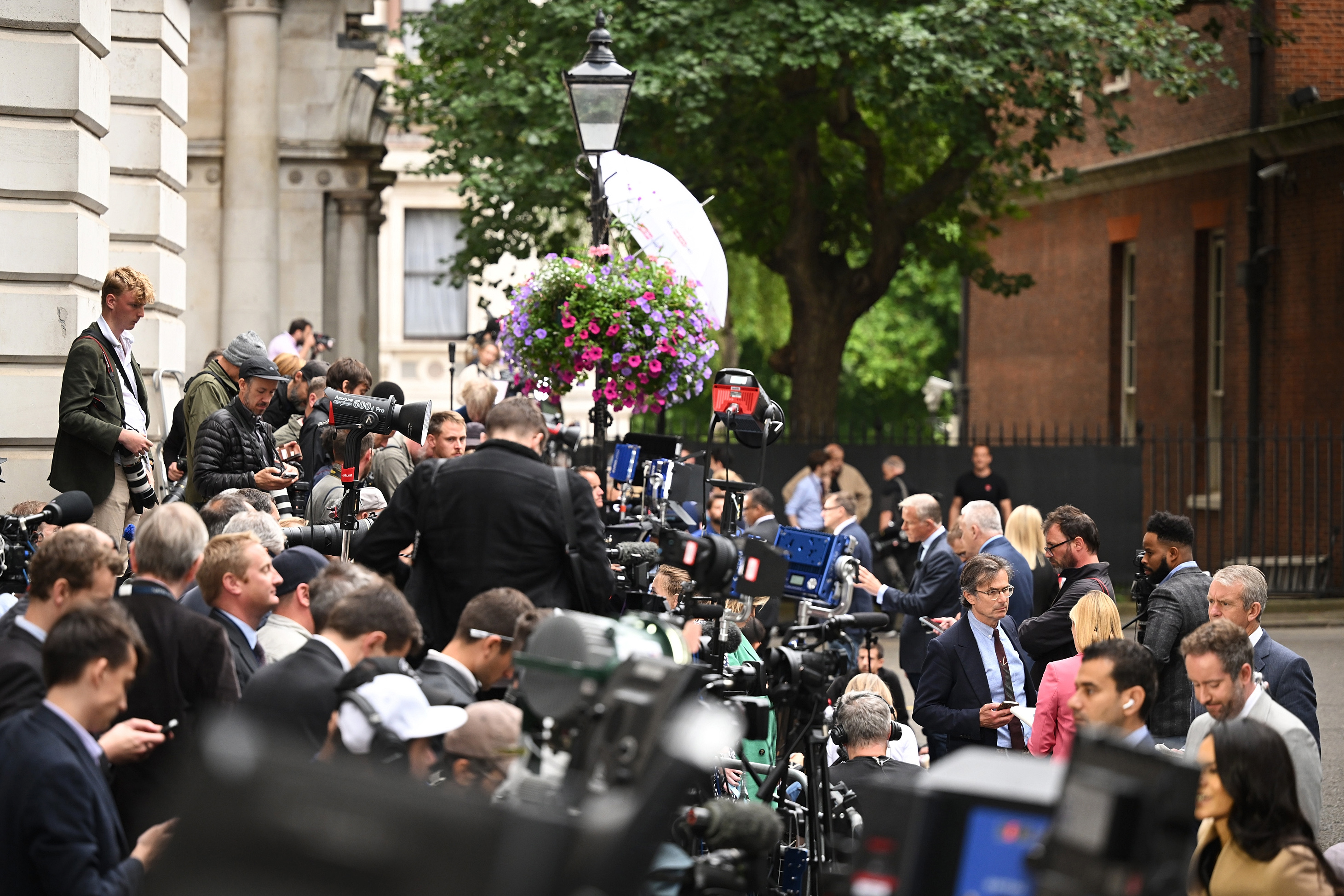 Photos: Boris Johnson agrees to resign as British prime minister