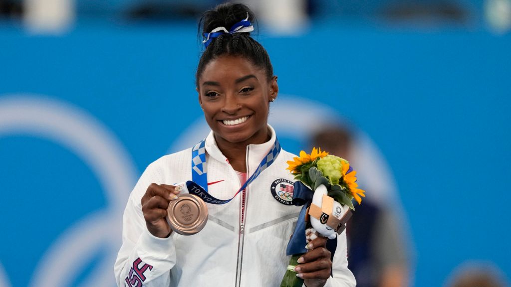 Photos: Simone Biles wins bronze in Olympic balance beam final