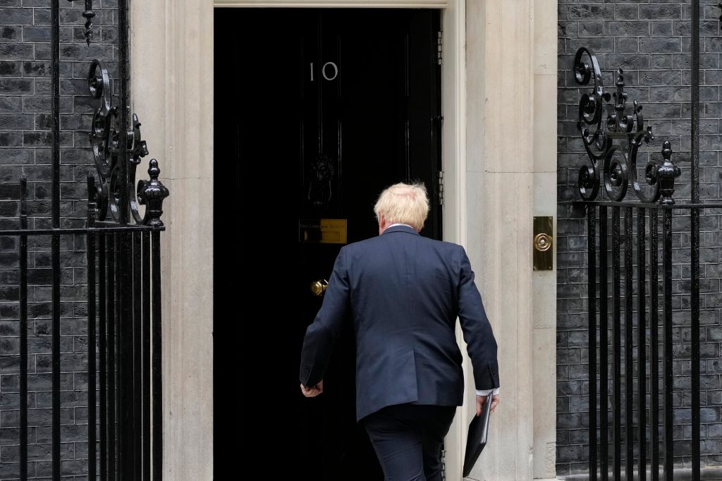 Photos: Boris Johnson agrees to resign as British prime minister