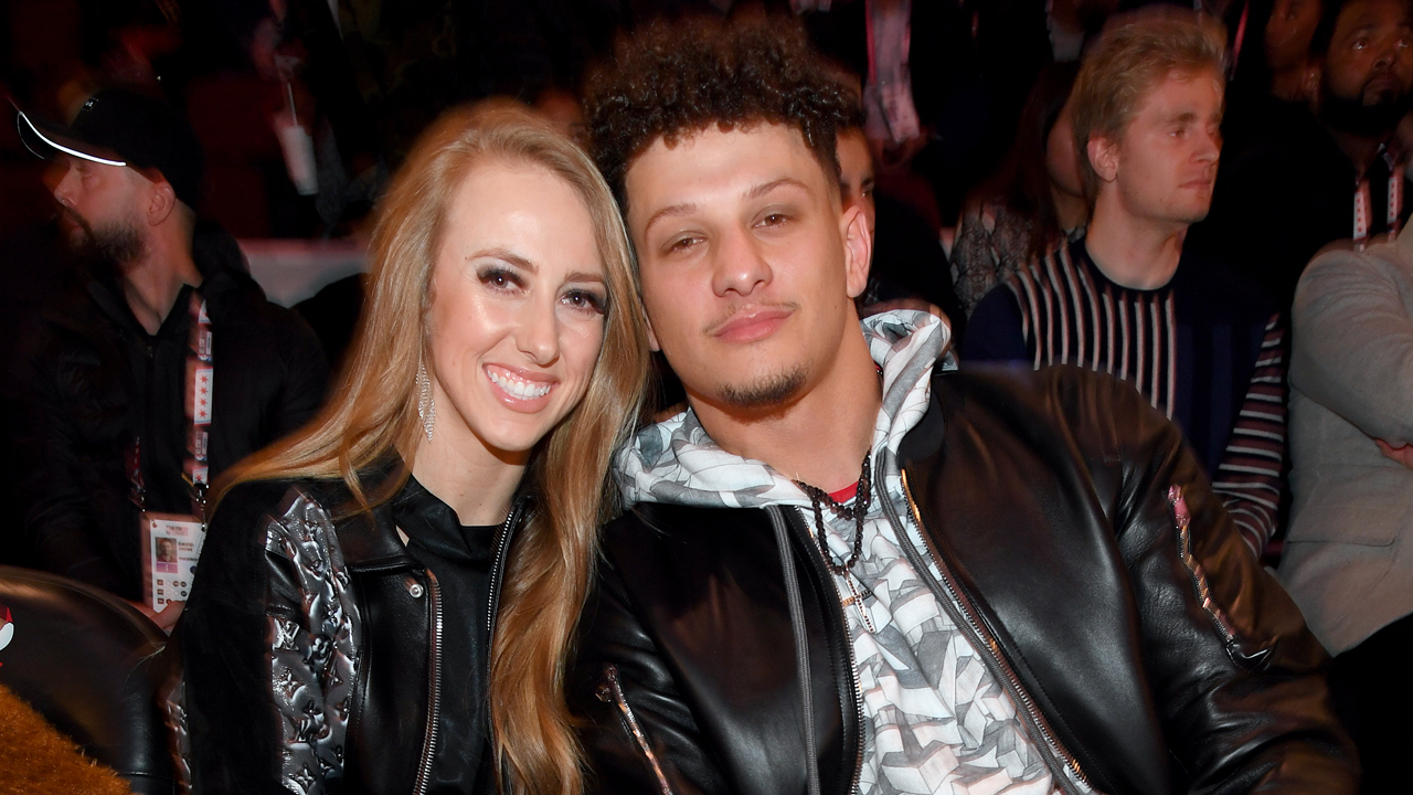 Patrick Mahomes’ newborn daughter, Sterling, receives letter of intent(00)