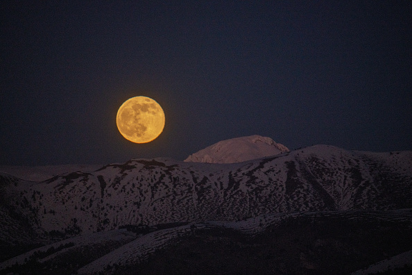 Photos: Cold Moon 2021 brightens the night sky
