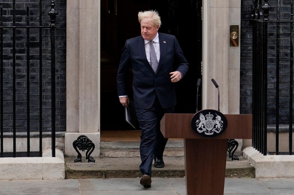 Photos: Boris Johnson agrees to resign as British prime minister