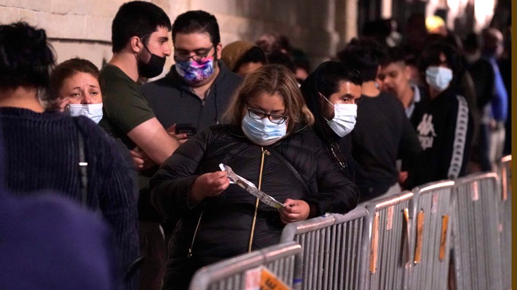 Photos: Black Friday shoppers hit stores for holiday deals amid coronavirus pandemic