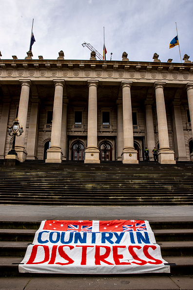 Photos: Queen Elizabeth II mourned around the world