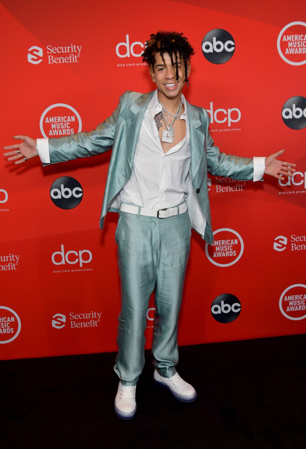 Photos: Stars shine on the 2020 American Music Awards red carpet