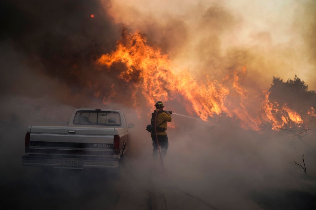 Photos: Silverado Fire in Southern California forces thousands to evacuate