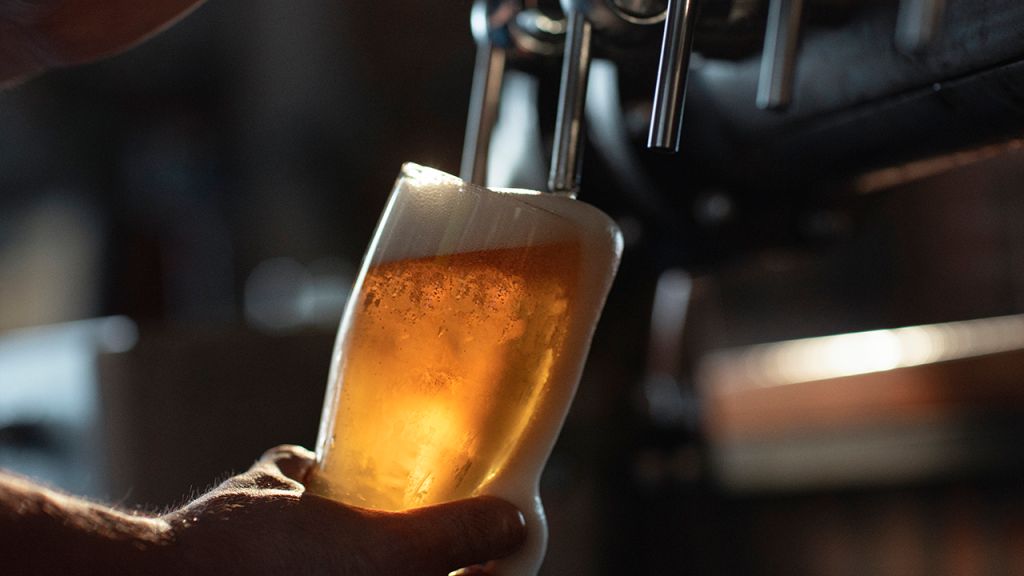 Minnesota offering free or discounted drinks to vaccinated adults