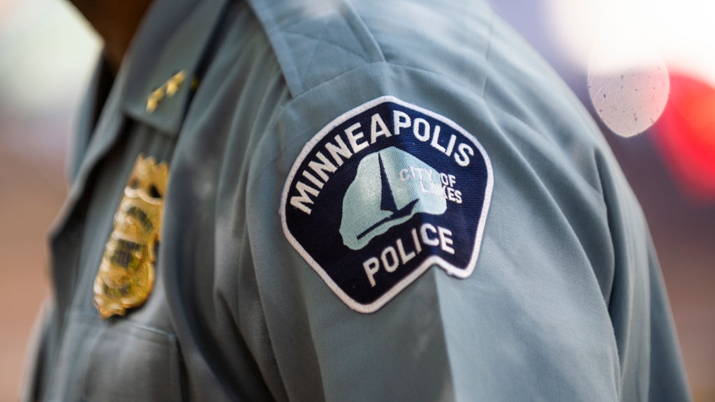 2 dead, 8 injured in downtown Minneapolis shooting