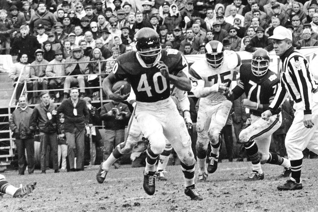 Gale Sayers dies
