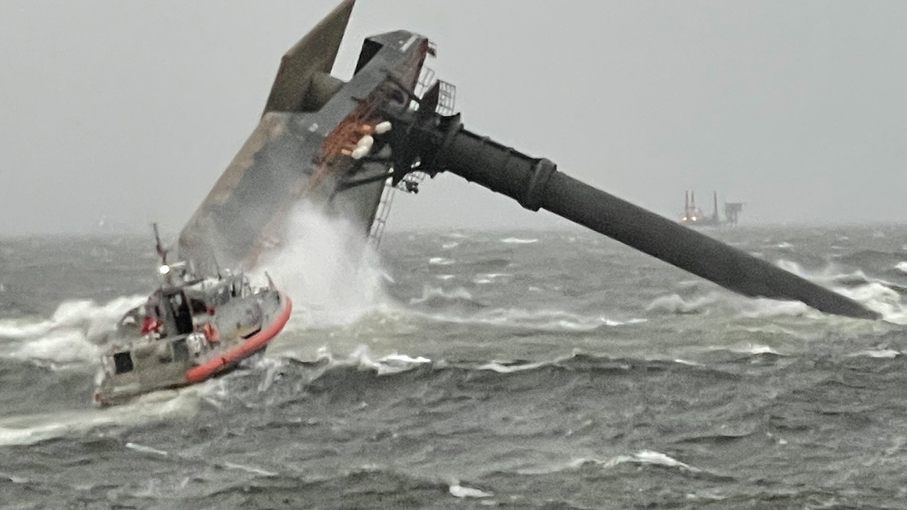 Commercial boat capsizes