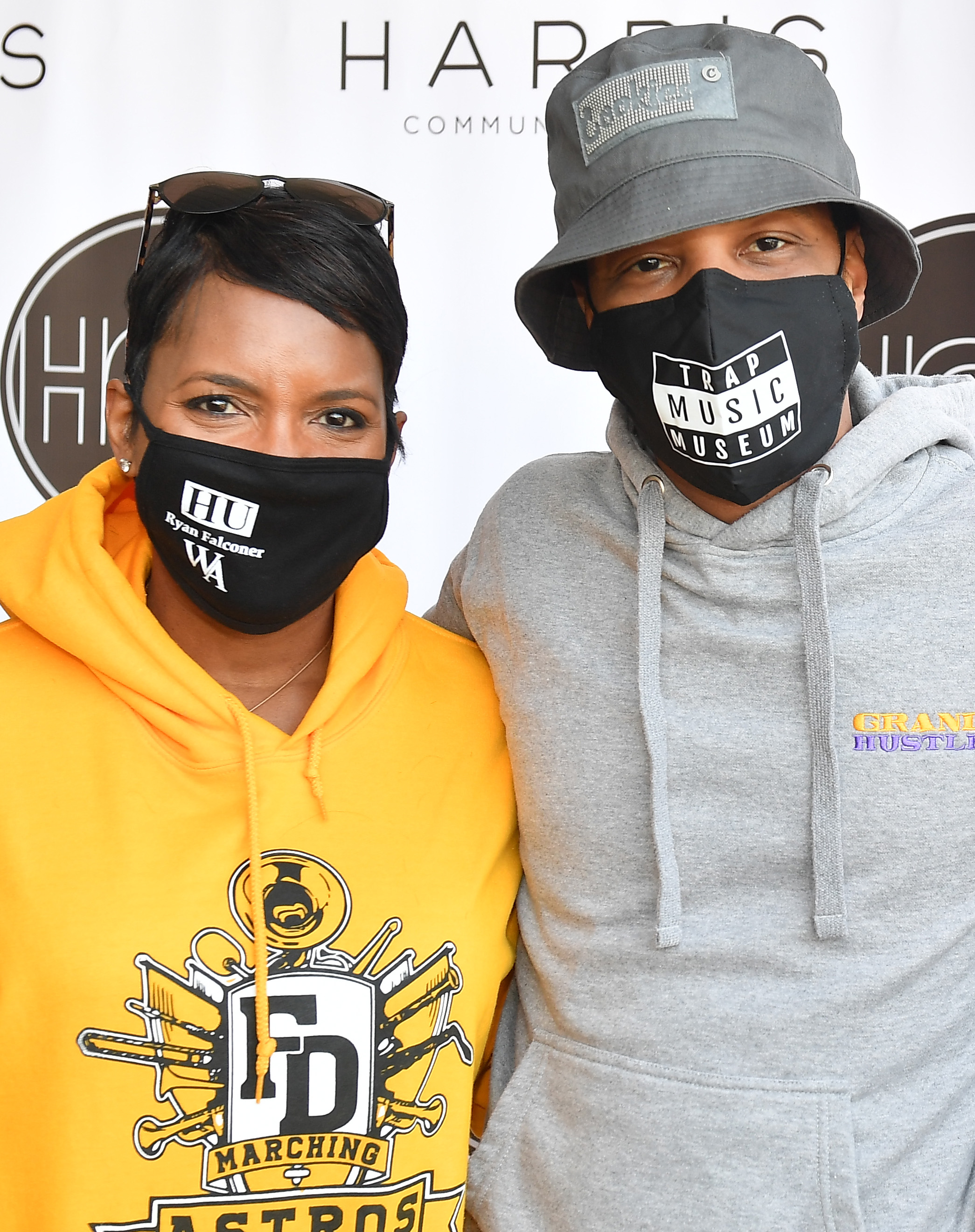 Rapper T.I. gives 1,000 Thanksgiving turkeys to families in need at Atlanta event
