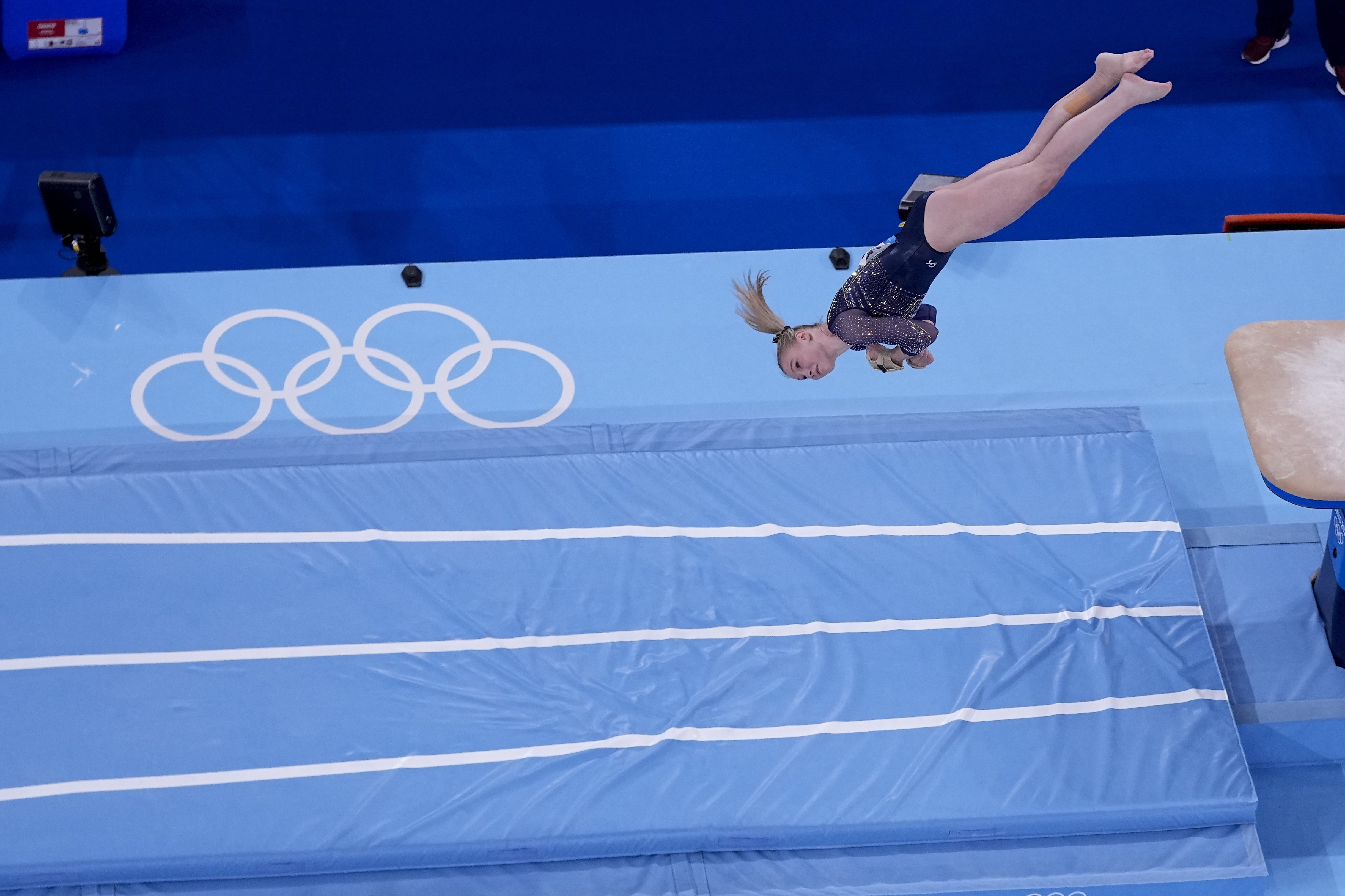 Photos: Sunisa Lee, Jade Carey compete in Olympic gymnastics all-around