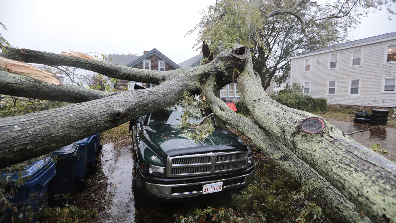 Photos: New England surveys damage in Nor'easter's aftermath