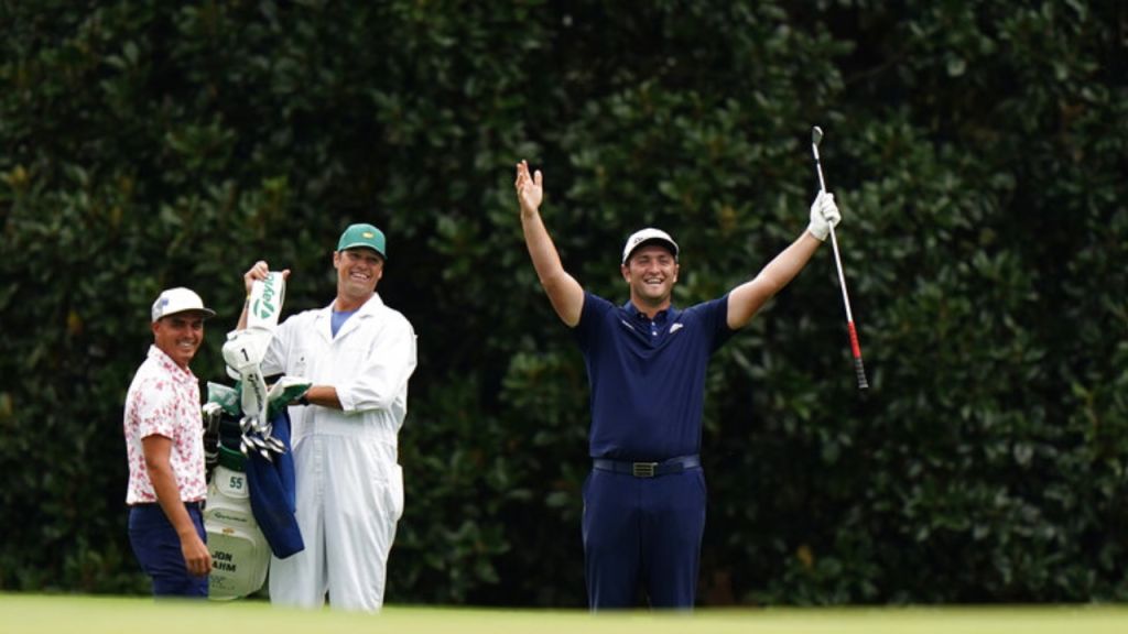 Watch: Jon Rahm makes incredible shot
