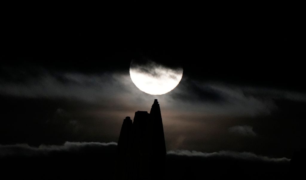 Photos: September 2021 Harvest Moon brightens the night sky