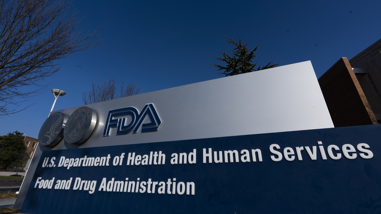 Coronavirus: FDA says it will work quickly to finalize authorization for Pfizer vaccine
