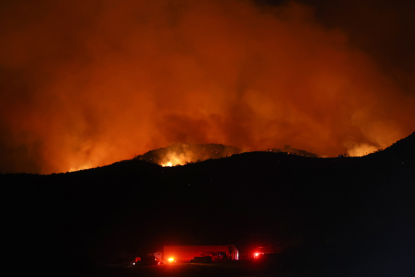 Photos: Fairview Fire in Southern California kills 2, forces evacuations