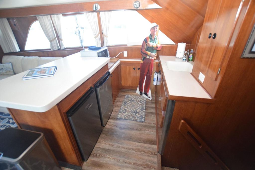 Yacht featured in ‘Caddyshack’ up for sale