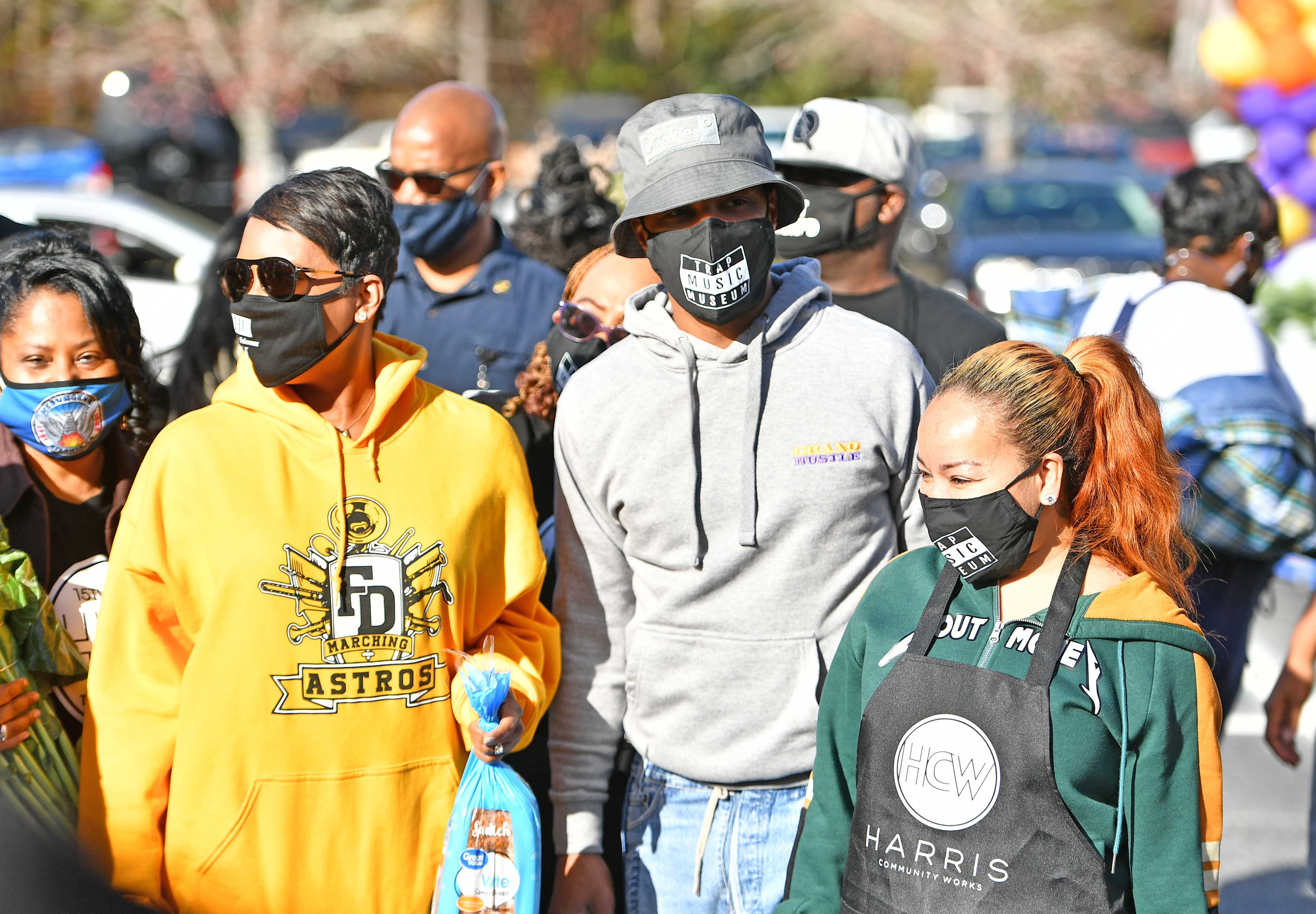 Rapper T.I. gives 1,000 Thanksgiving turkeys to families in need at Atlanta event