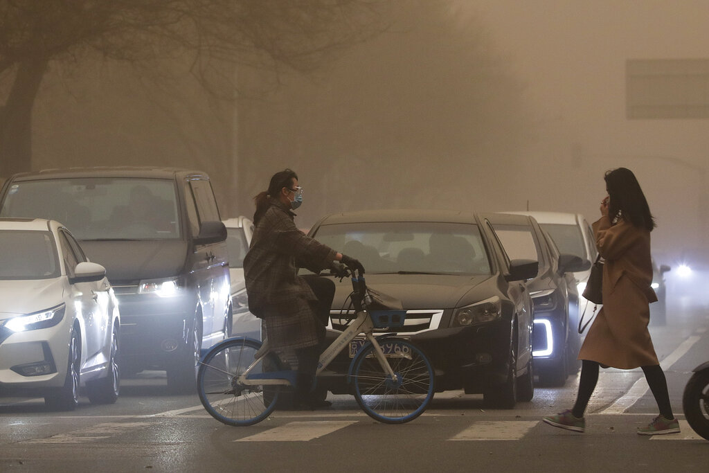 Worst sandstorm in a decade sweeps across China