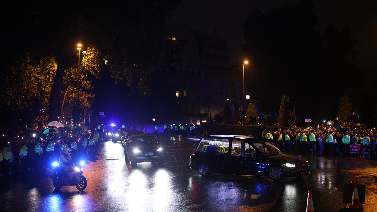 Queen Elizabeth II's coffin arrives at Buckingham Palace