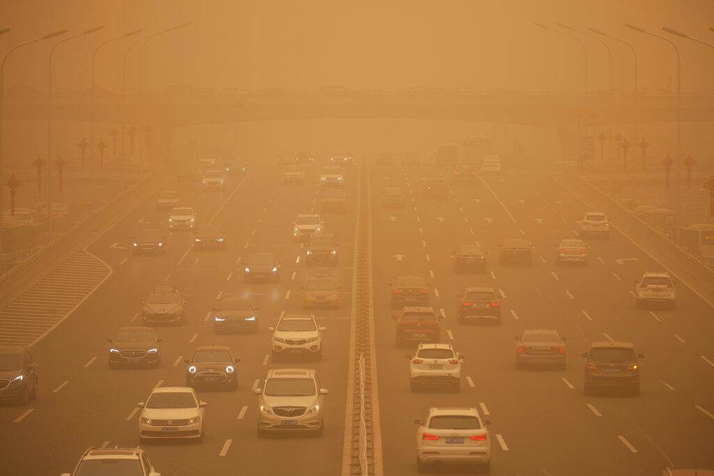 Worst sandstorm in a decade sweeps across China