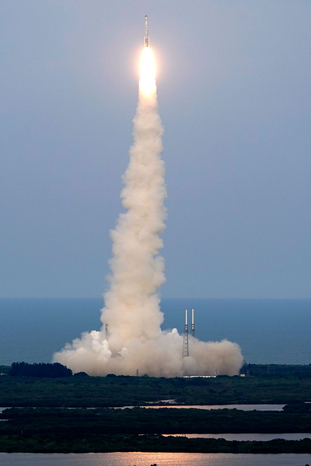 Photos: Boeing Starliner capsule lifts off for test flight to International Space Station