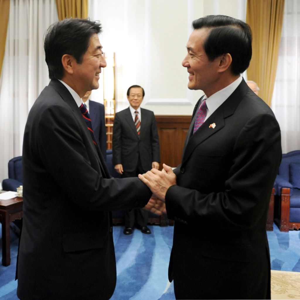 Photos: Shinzo Abe through the years