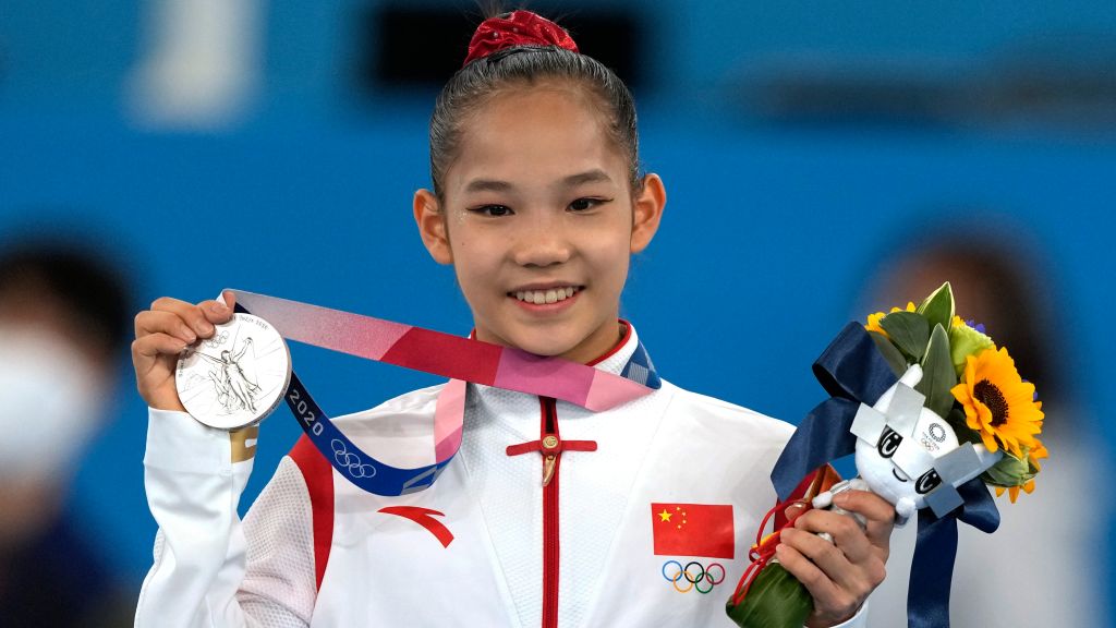 Photos: Simone Biles wins bronze in Olympic balance beam final