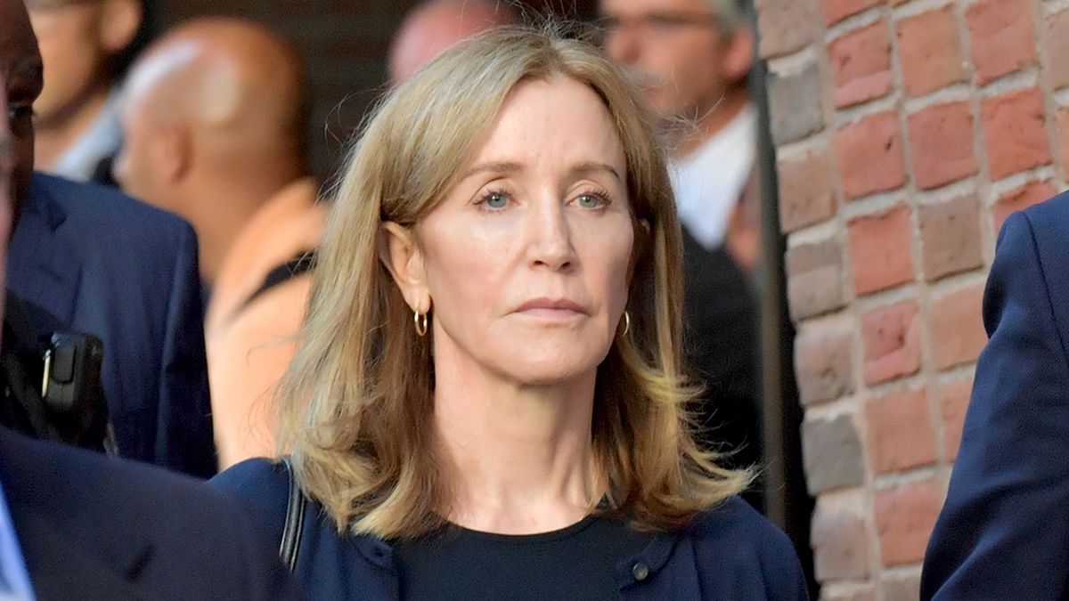 Felicty Huffman daughter Carnegie Mellon