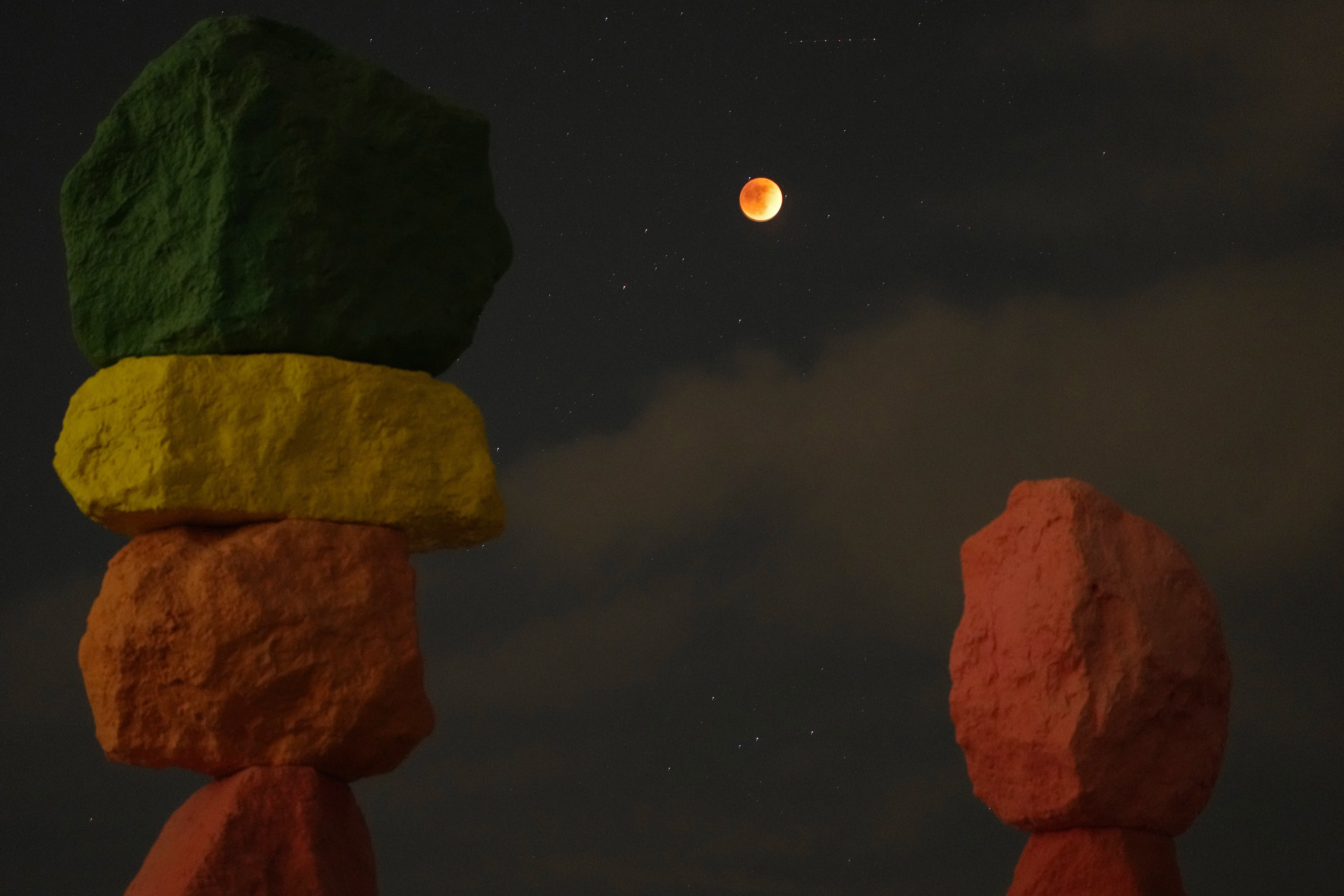 Photos: Super flower blood moon lunar eclipse 2022
