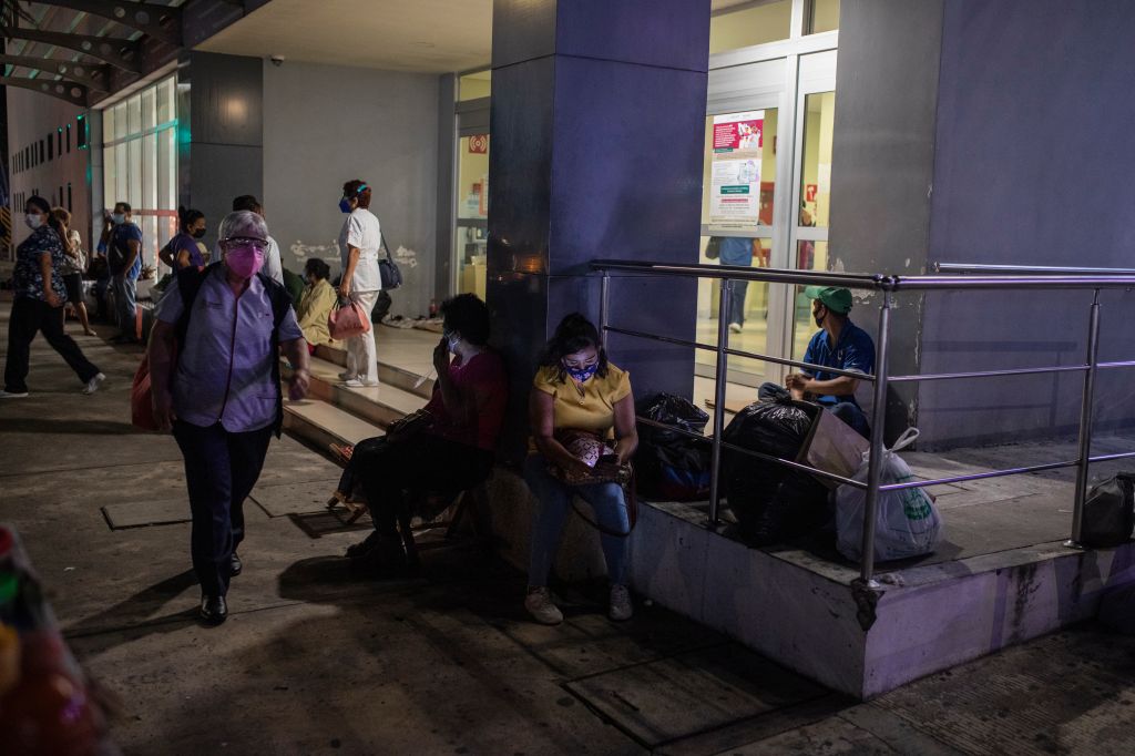 Photos: Magnitude 7 earthquake strikes near Acapulco, Mexico