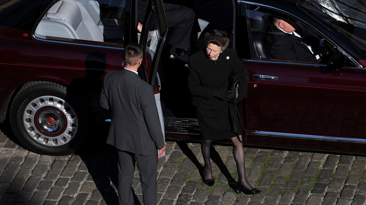 Queen Elizabeth II's coffin leaves Scotland for London