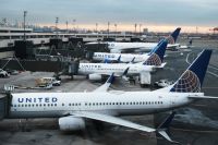 United Airlines' CEO says 3,000 employees have COVID-19