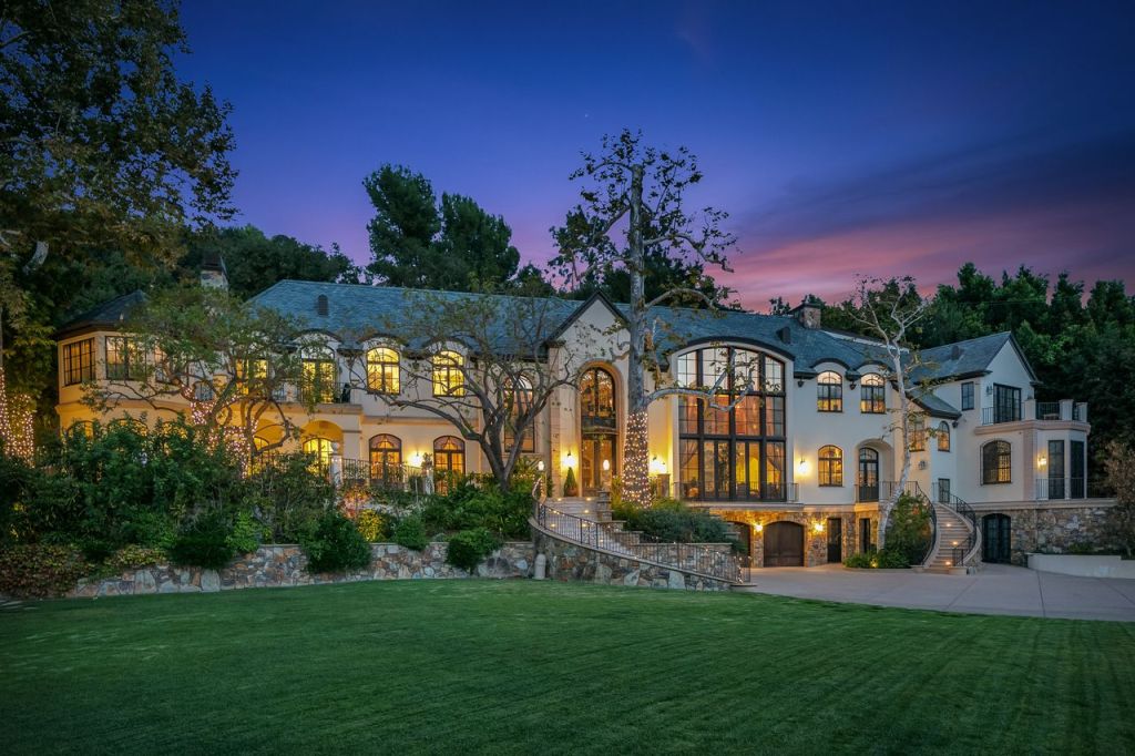 Gene Simmons' 'Palatial Estate' Hits Market for $22 Million