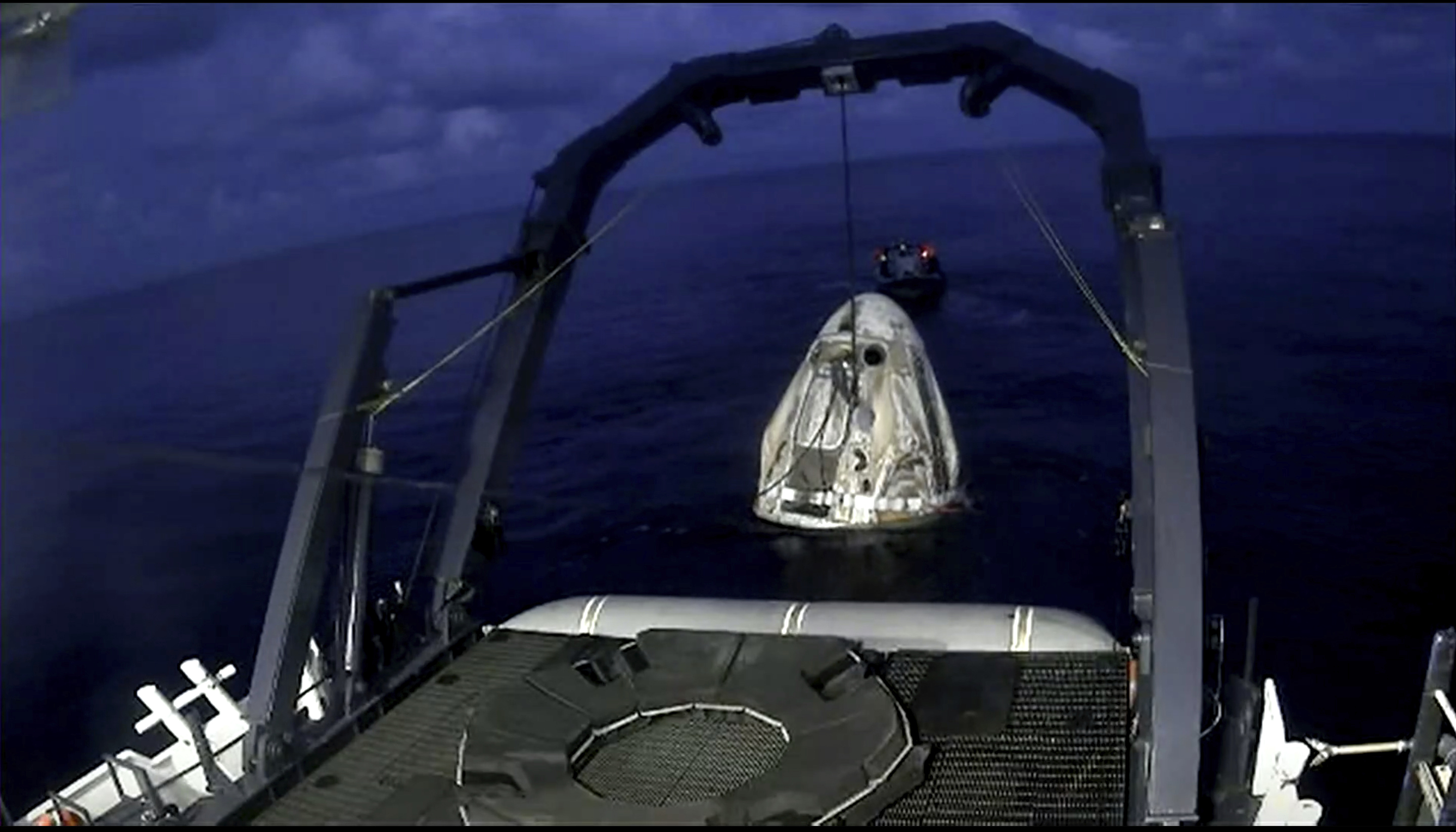 Photos: SpaceX Inspiration4 all-civilian crew safely returns to Earth