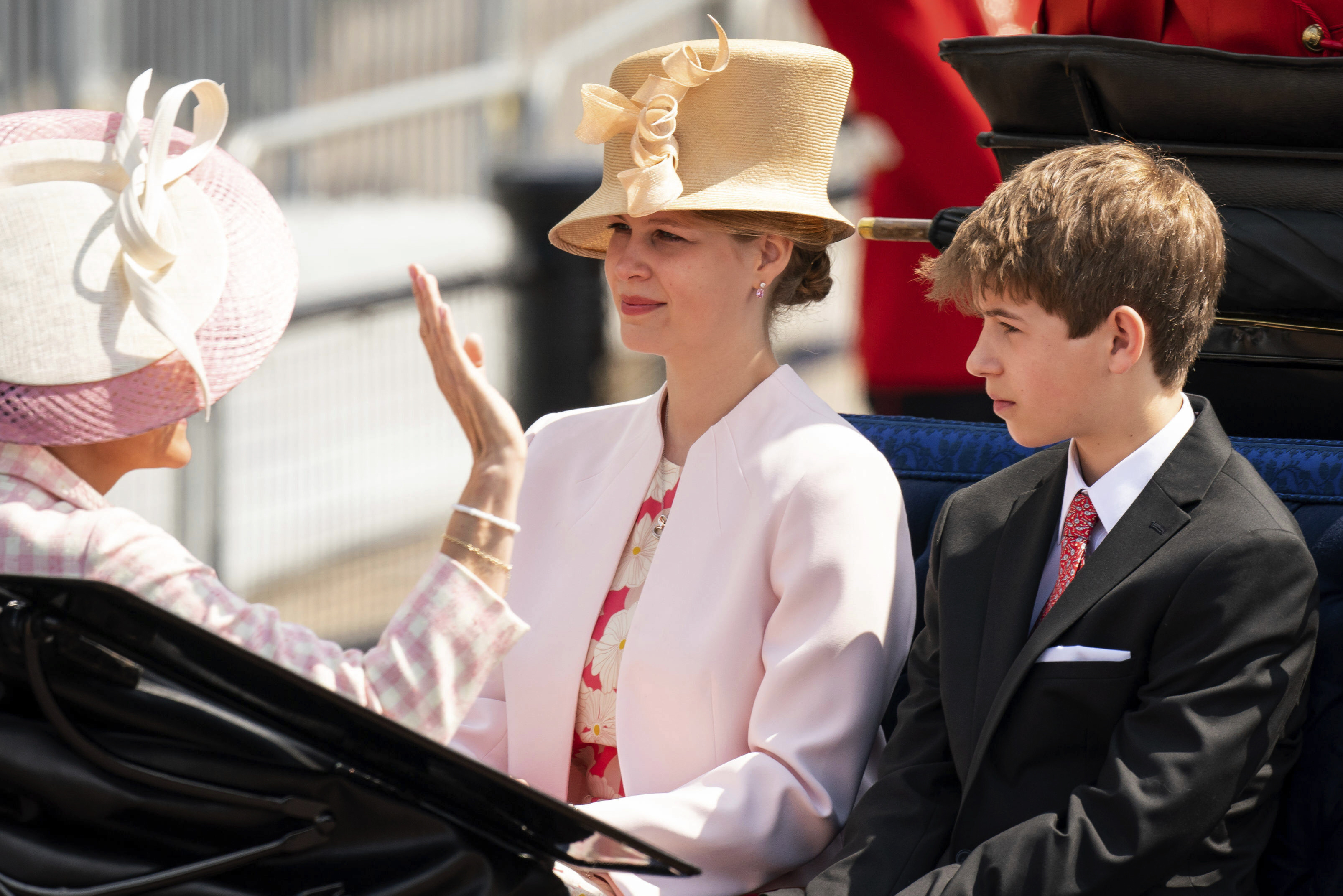 Photos: Queen Elizabeth's Platinum Jubilee kicks off with Trooping the Color