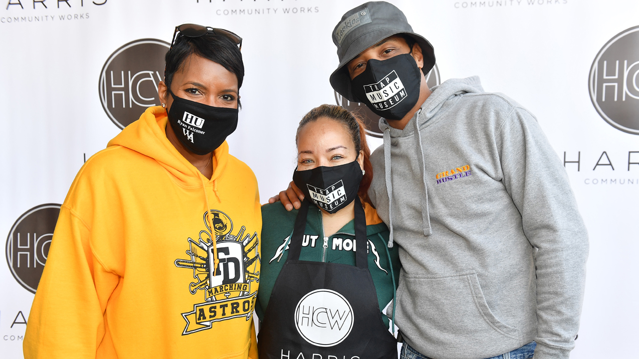 Rapper T.I. gives 1,000 Thanksgiving turkeys to families in need at Atlanta event