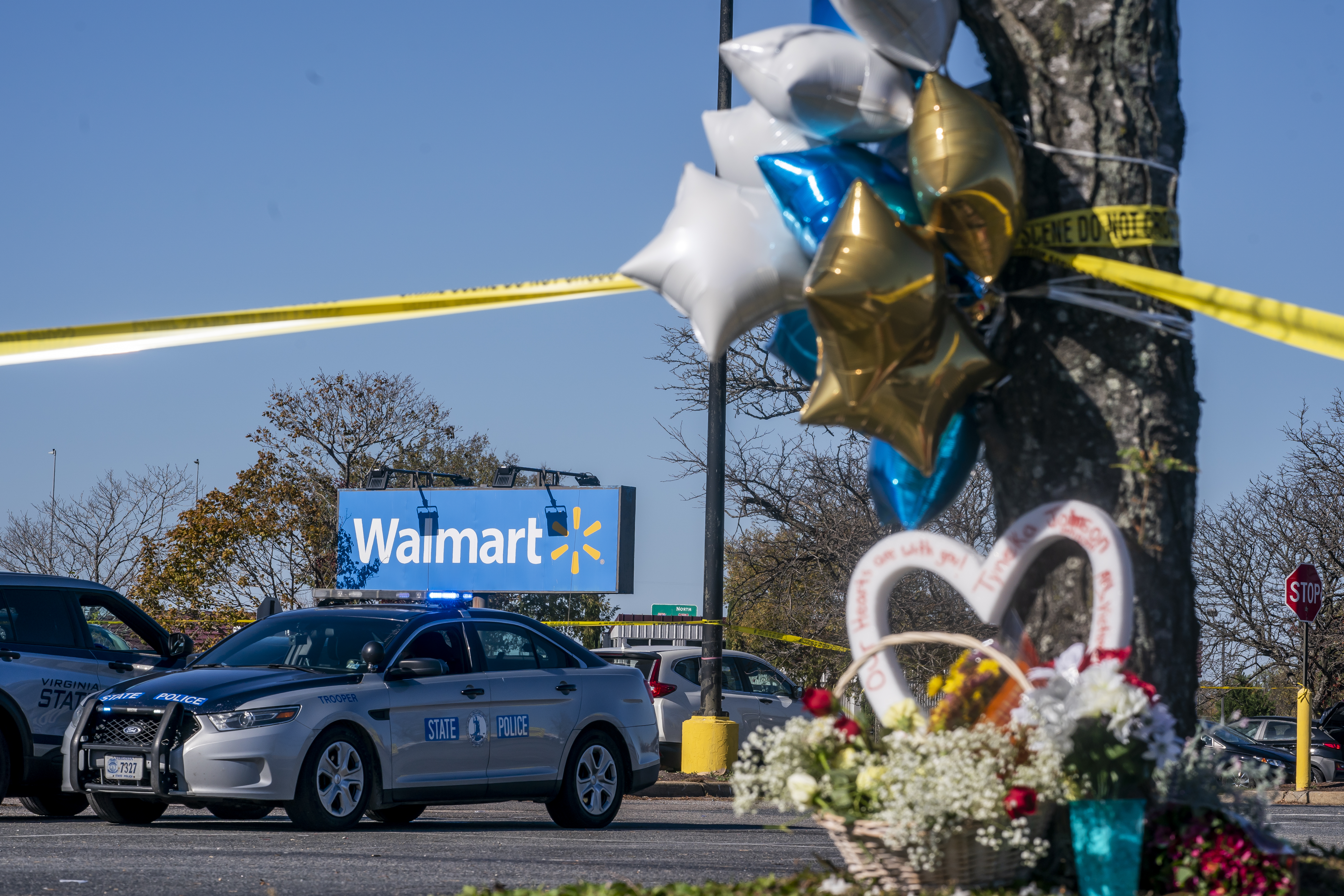 7 killed, including suspect at Virginia Walmart