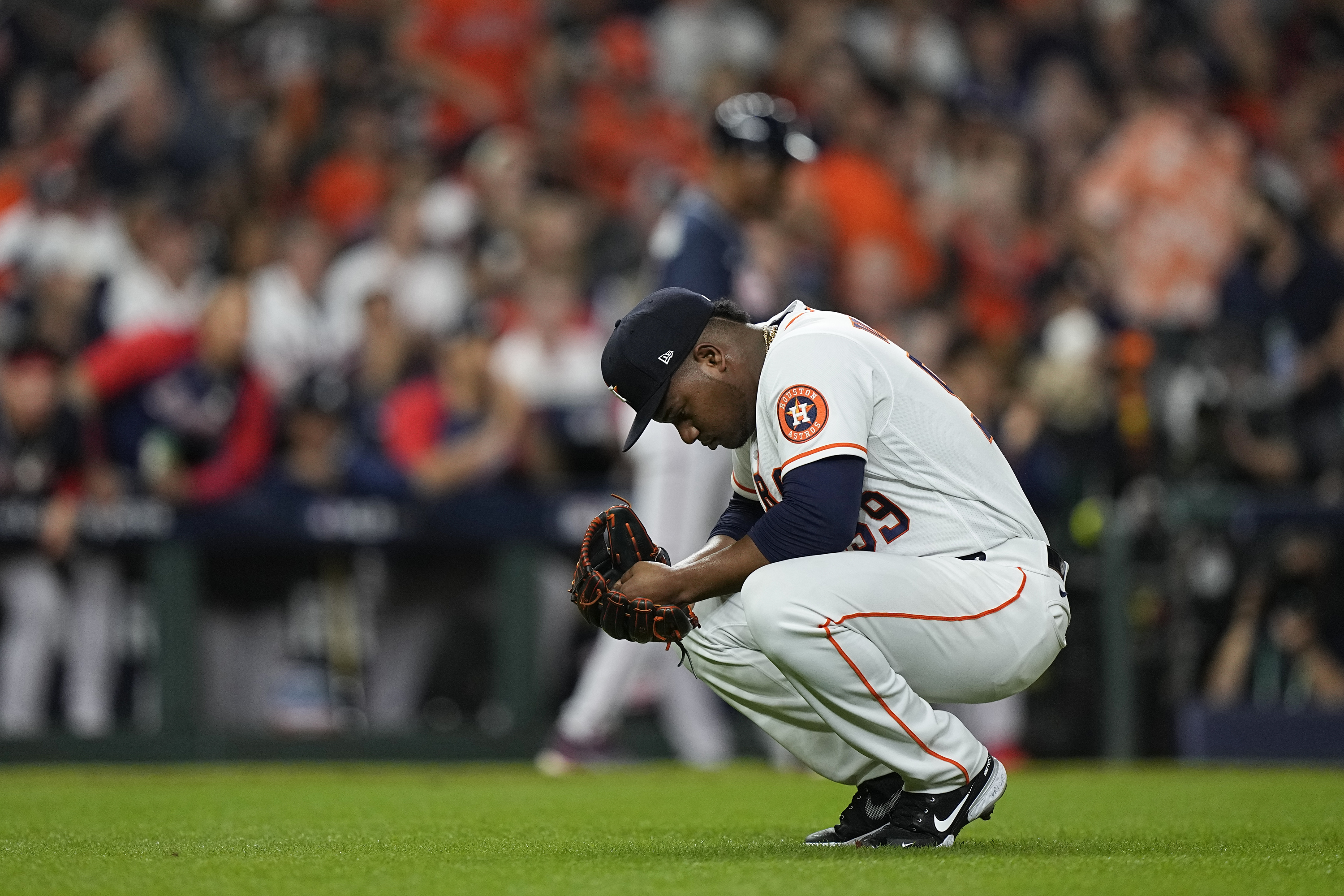 Photos: Braves beat Astros 6-2 to win World Series Game 1