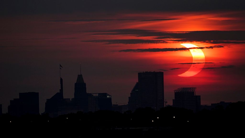 Photos: 'Ring of fire' solar eclipse delights skygazers