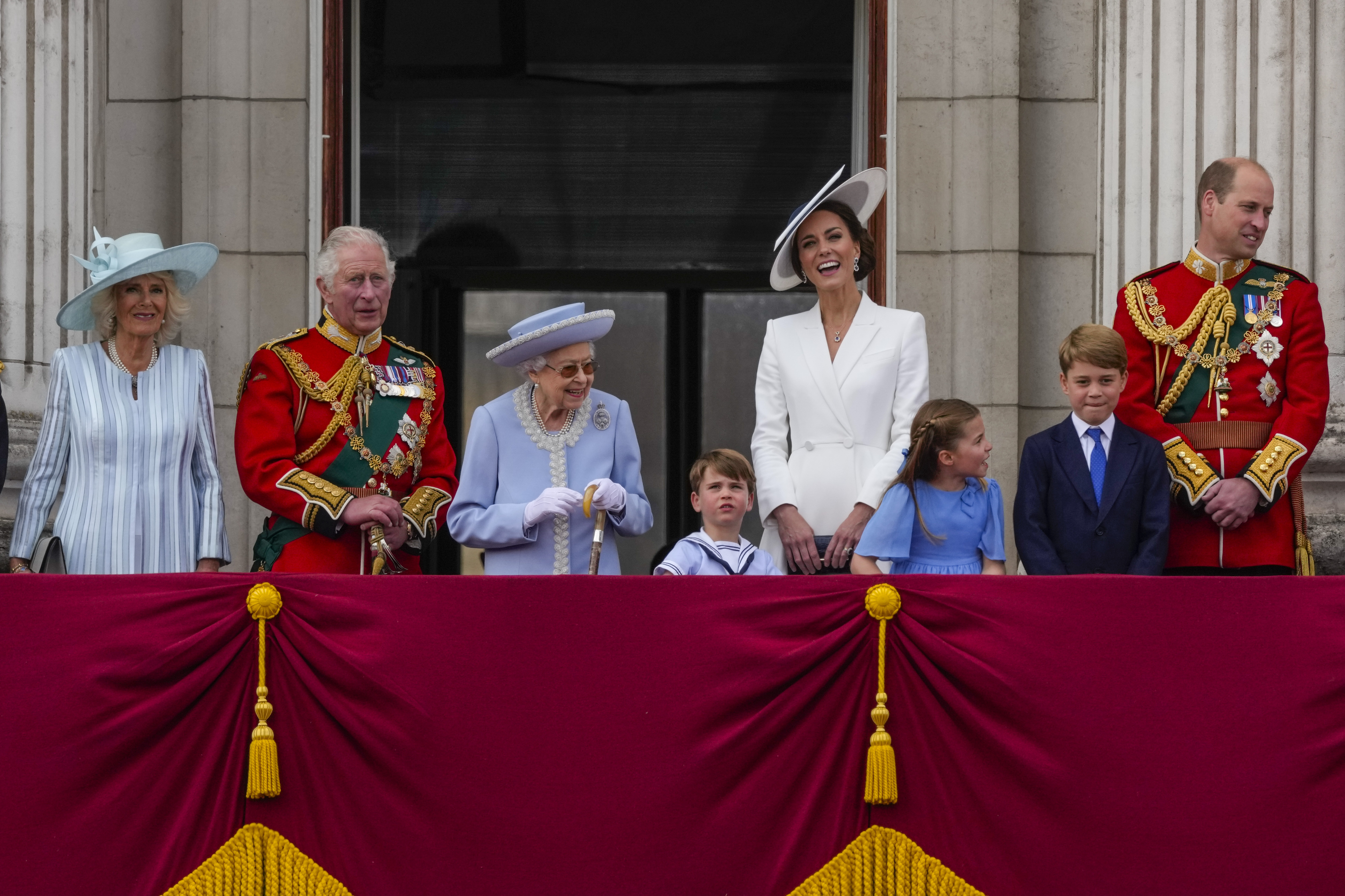 Photos: Queen Elizabeth's Platinum Jubilee kicks off with Trooping the Color