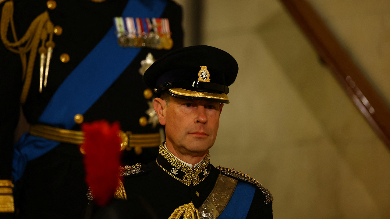 King Charles III, siblings stand vigil around Queen Elizabeth II's coffin