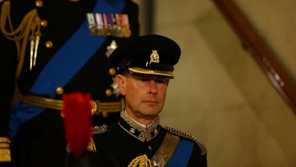 King Charles III, siblings stand vigil around Queen Elizabeth II's coffin