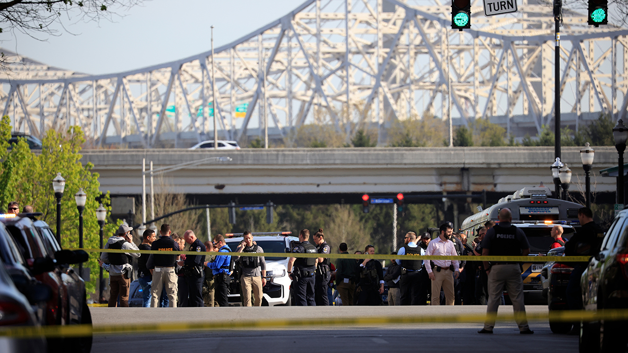 Several dead in shooting at Louisville bank