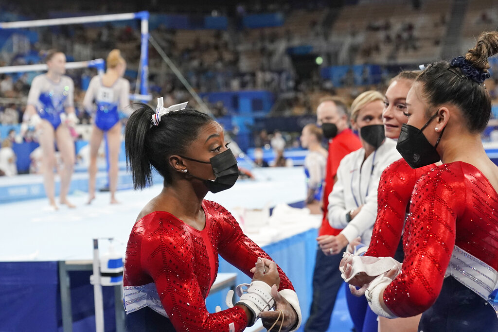 Simone Biles drops from team competition