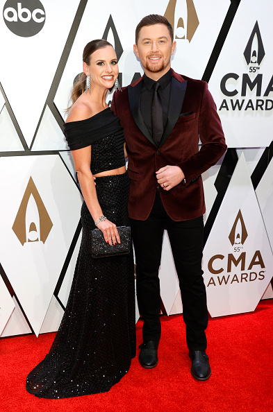 Photos: CMA Awards 2021 red carpet looks