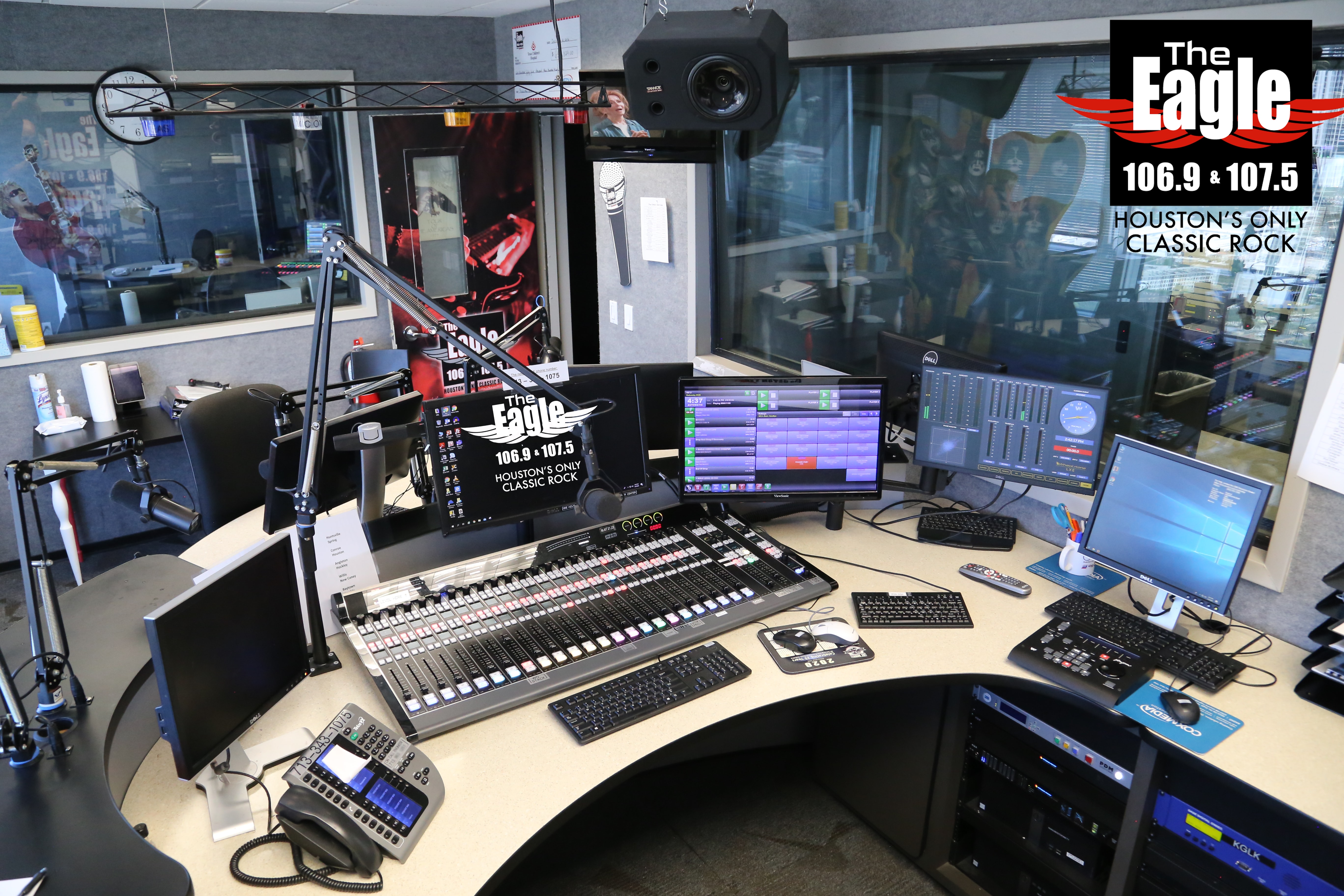 Houstons Eagle studio 2